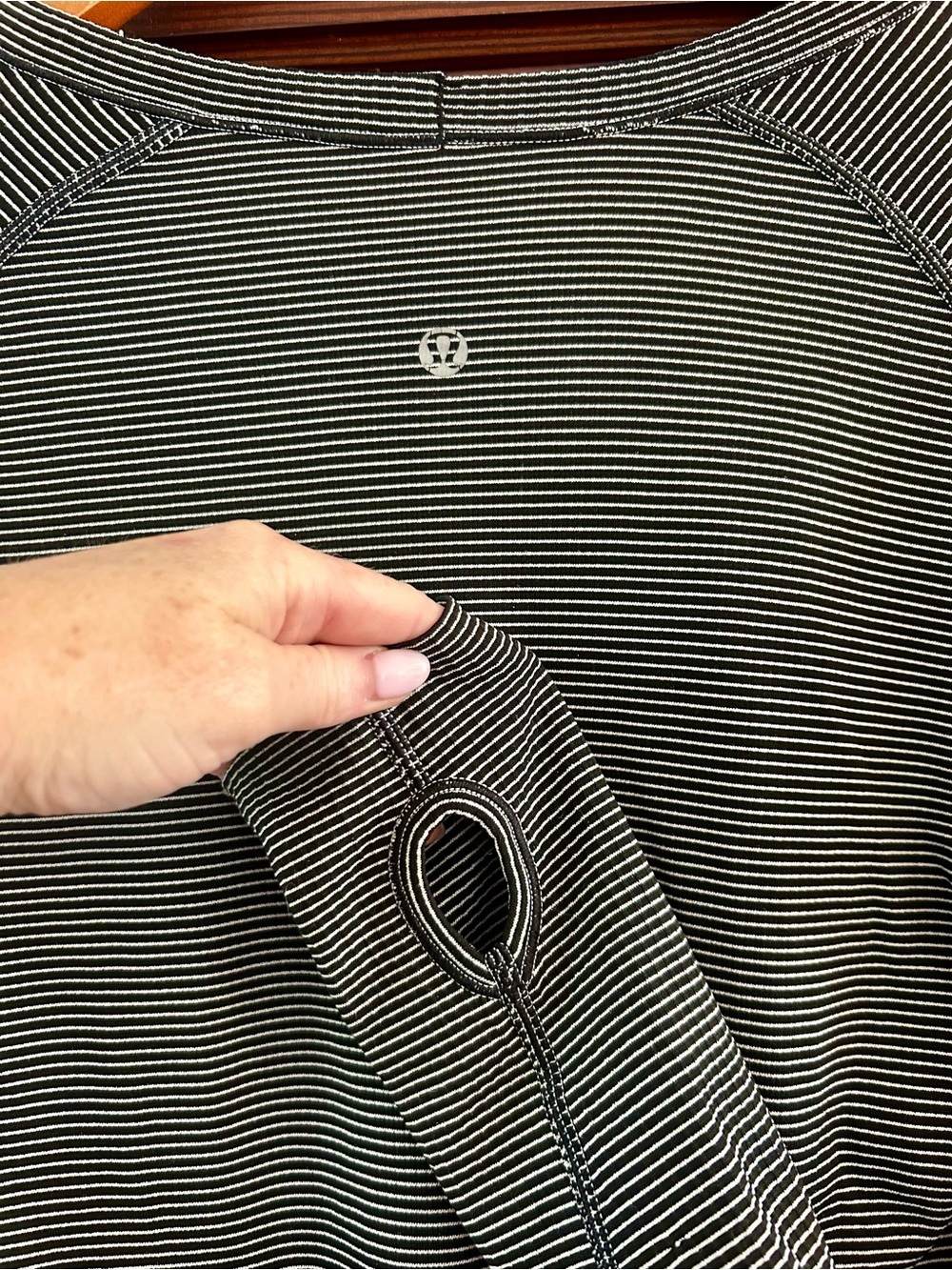 lululemon athletica Swiftly Tech Long Sleeve Crew - Black/White Stripe - Picture 7 of 10